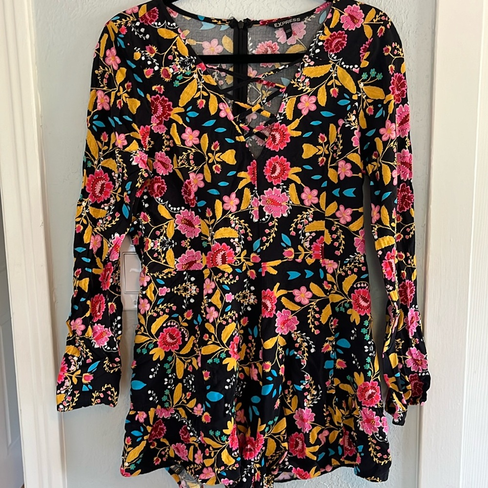 Colorful and cute long sleeve Express romper